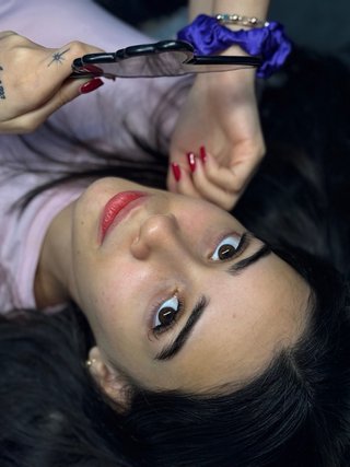 Servicio de cejas y pestañas