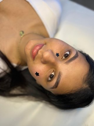 Servicio de cejas y pestañas