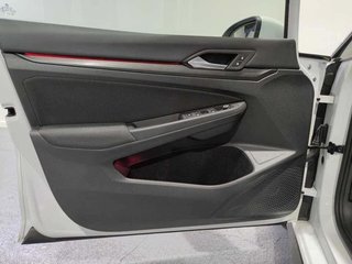 Volkswagen Golf GTI 2.0 TSI 180 kW (245 CV) DSG