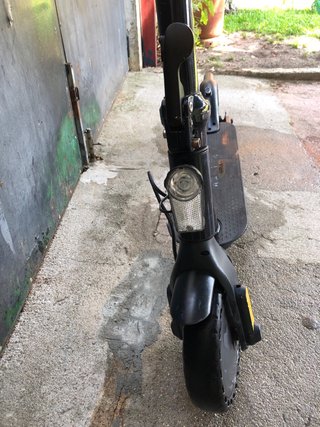 Patinete eléctrico Red Bull (sin batería)