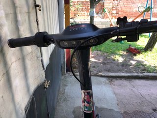 Patinete eléctrico Red Bull (sin batería)