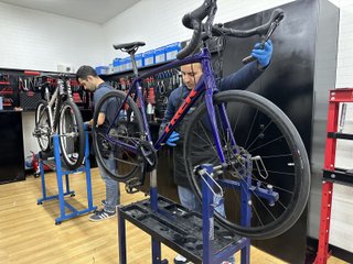 Bicicleta Eléctrica Trek Verve+ 1