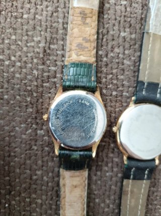Lote 2 Relojes Mujer oro  Junghans y Rodania