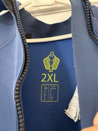 Traje neopreno 3mm con capucha