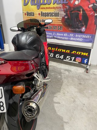 Honda CBR 1100 XX Roja