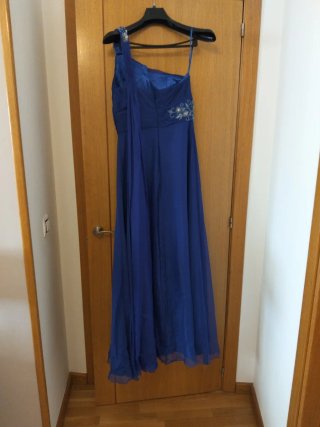 Vestido fiesta corte asimétrico