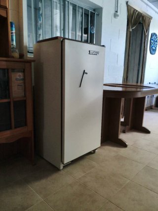 Nevera Taver 2001 a gas 1,20m