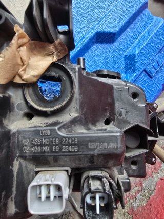 Faro Izquierdo Toyota Corolla