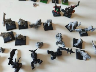 Warhammer Orcos Negros Miniaturas