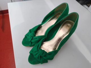 Zapatos de cuña verdes para mujer