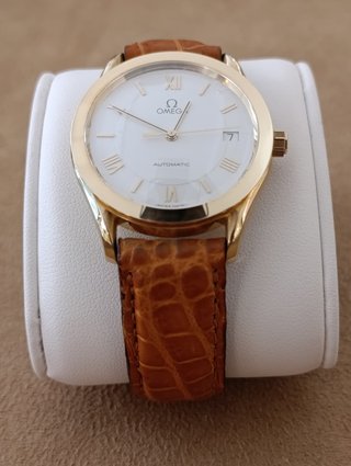 Orologio Omega in oro 18 kt automatico 36012000