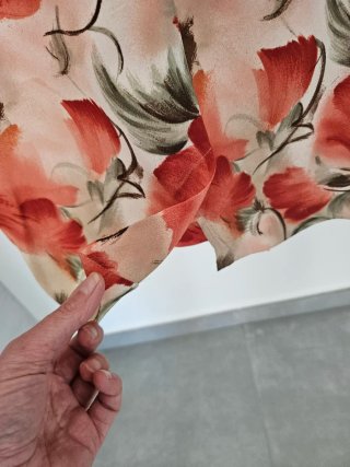 Vestito donna estivo. Motivo floreale