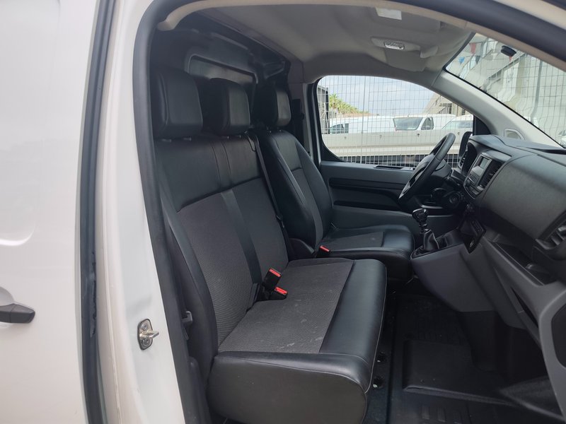 Peugeot Expert 2021, foto 12