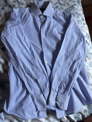 Camisas Talla S Azul y Blanco