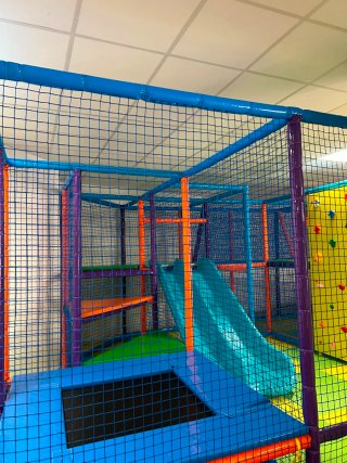 Montaje y mantenimiento de parques infantiles