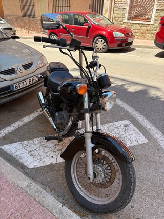 Suzuki Marauder Negra 125CC