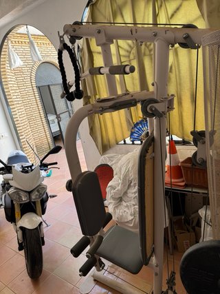 Máquina de Ejercicio Multifunción. MUY NUEVA
