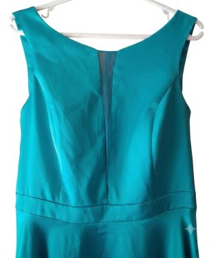 Vestido Iciar & Candela verde azulado.