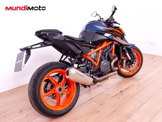 KTM 1290 SUPER DUKE R EVO