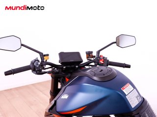 KTM 1290 SUPER DUKE R EVO