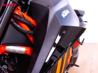 KTM 1290 SUPER DUKE R EVO