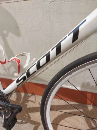 Bicicleta Carretera Scott.