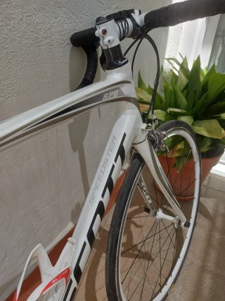 Bicicleta Carretera Scott.