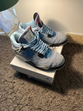 Jordan 4 University Blue