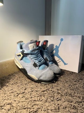 Jordan 4 University Blue