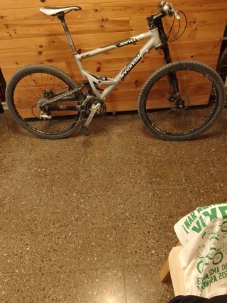 Bicicleta  Enduro Cannondale Jekyll 500