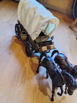 Carreta Madelman con caballos