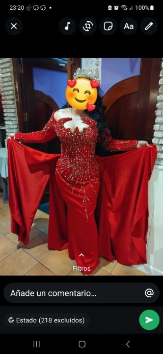 Vestido de fiesta morado con pedrería