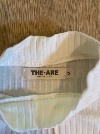 Camiseta The ARE manga larga blanca