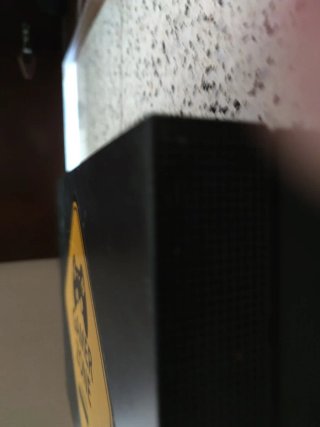 Xbox One X Nera con Adesivo Gamer
