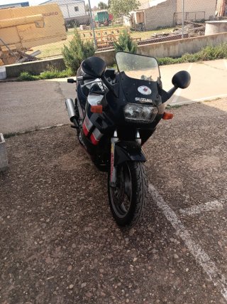 Suzuki GSX750FR TODO ORIGINAL