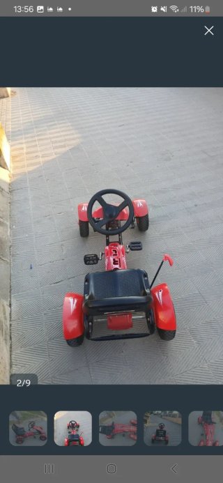 Bicicleta de pedales infantil roja