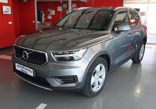 Volvo XC40 2.0 D4 AWD MOMENTUM AUTO 190CV