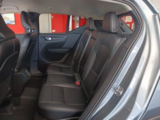 Volvo XC40 2.0 D4 AWD MOMENTUM AUTO 190CV