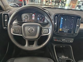 Volvo XC40 2.0 D4 AWD MOMENTUM AUTO 190CV