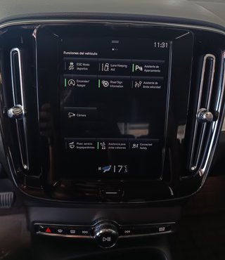 Volvo XC40 2.0 D4 AWD MOMENTUM AUTO 190CV