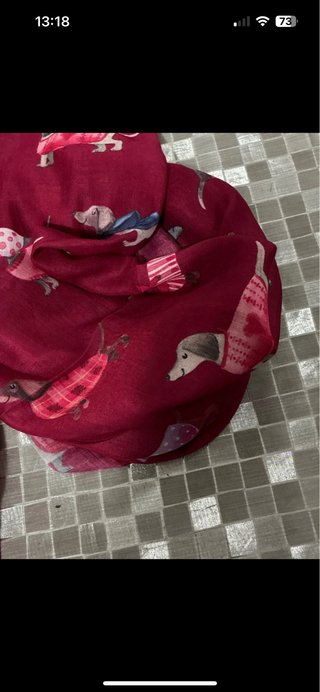 Foulard con stampa cani bassotti style