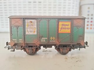 Vagón cerrado Renfe h0