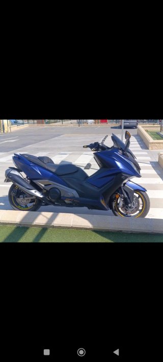 Kymco AK550 Maxi Scooter Azul