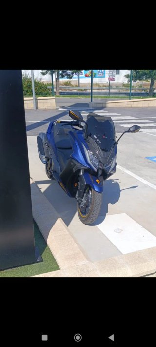 Kymco AK550 Maxi Scooter Azul