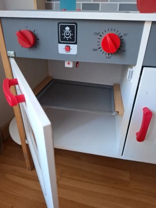 Cocina de madera para niñas
