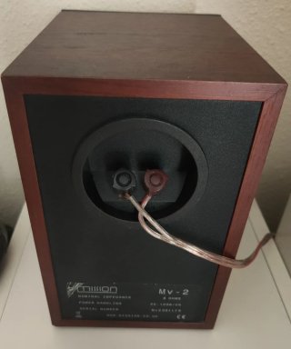 Altavoces Mission MV-2 Nogal/negro de 25 a 100W