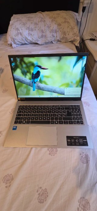 Acer asper go 15 . Gg15-72p-77te