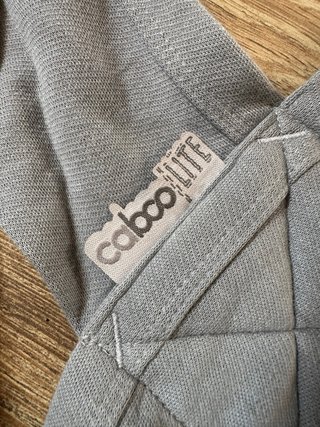 Portabebés Close Caboo Lite Gris como nuevo