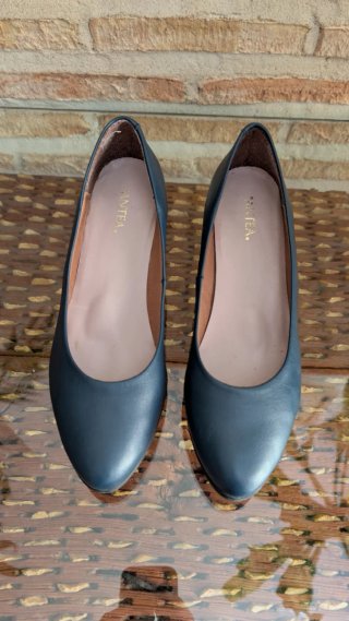 Zapatos de salón azules tacón bloque