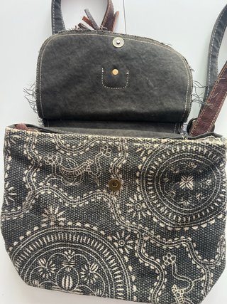 Mochila pequeña- algodon y  piel 30 cm X 30 cm